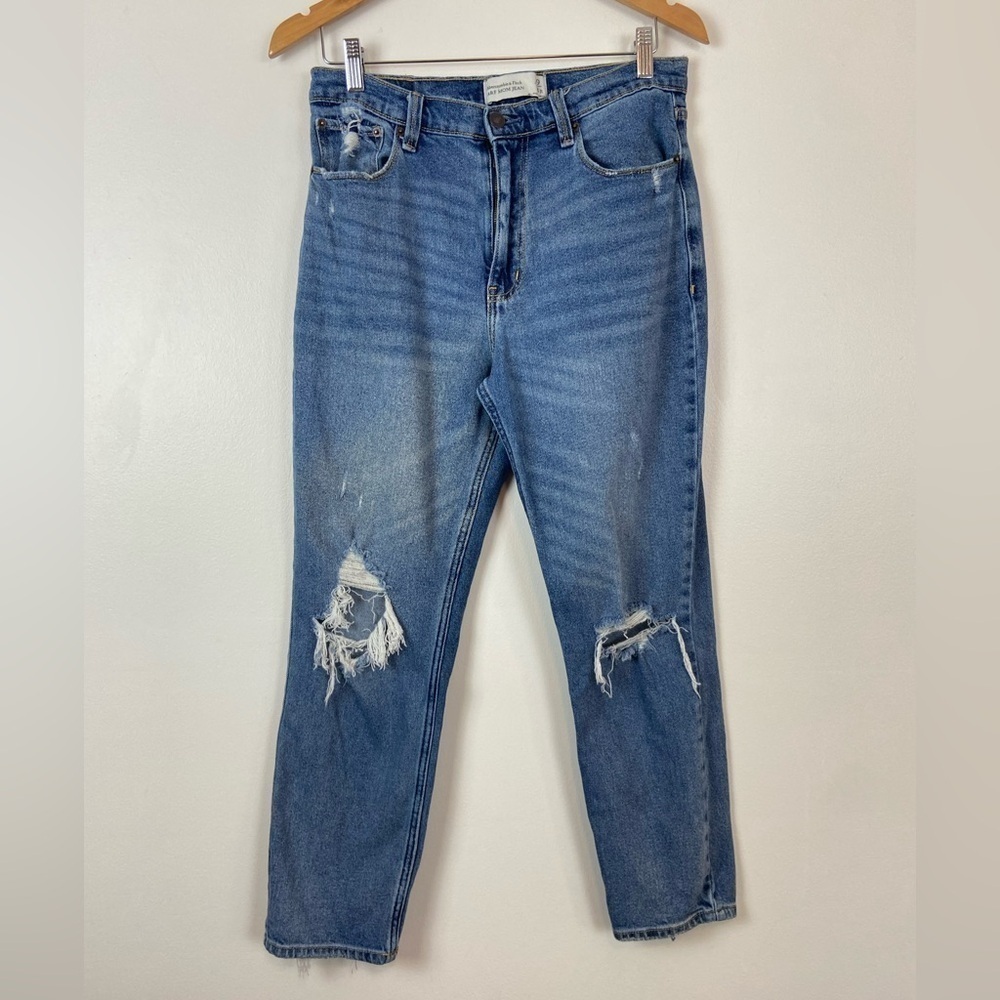 Abercrombie & Fitch Distressed Mom Jean Ripped